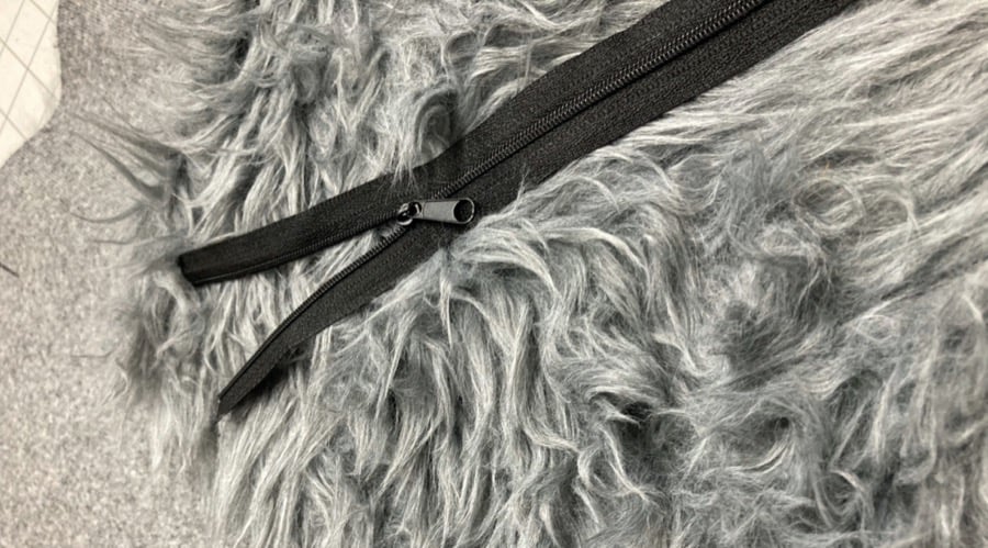 How to Put a Zipper in Cuddle® Minky Fabric and Faux Fur Fabric